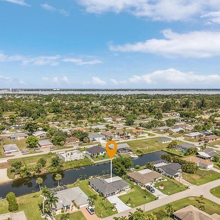 Cozy Retreat, Heated Pool, Water Canal, Bikes,3 Bedroom Cape Coral Exteriör bild
