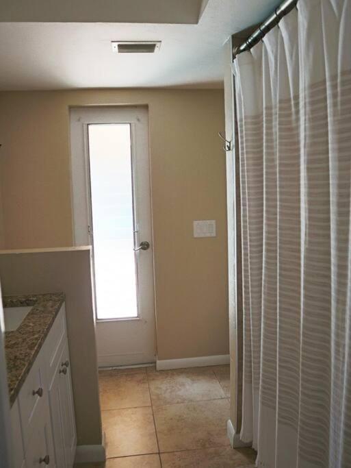 Cozy Retreat, Heated Pool, Water Canal, Bikes,3 Bedroom Cape Coral Exteriör bild