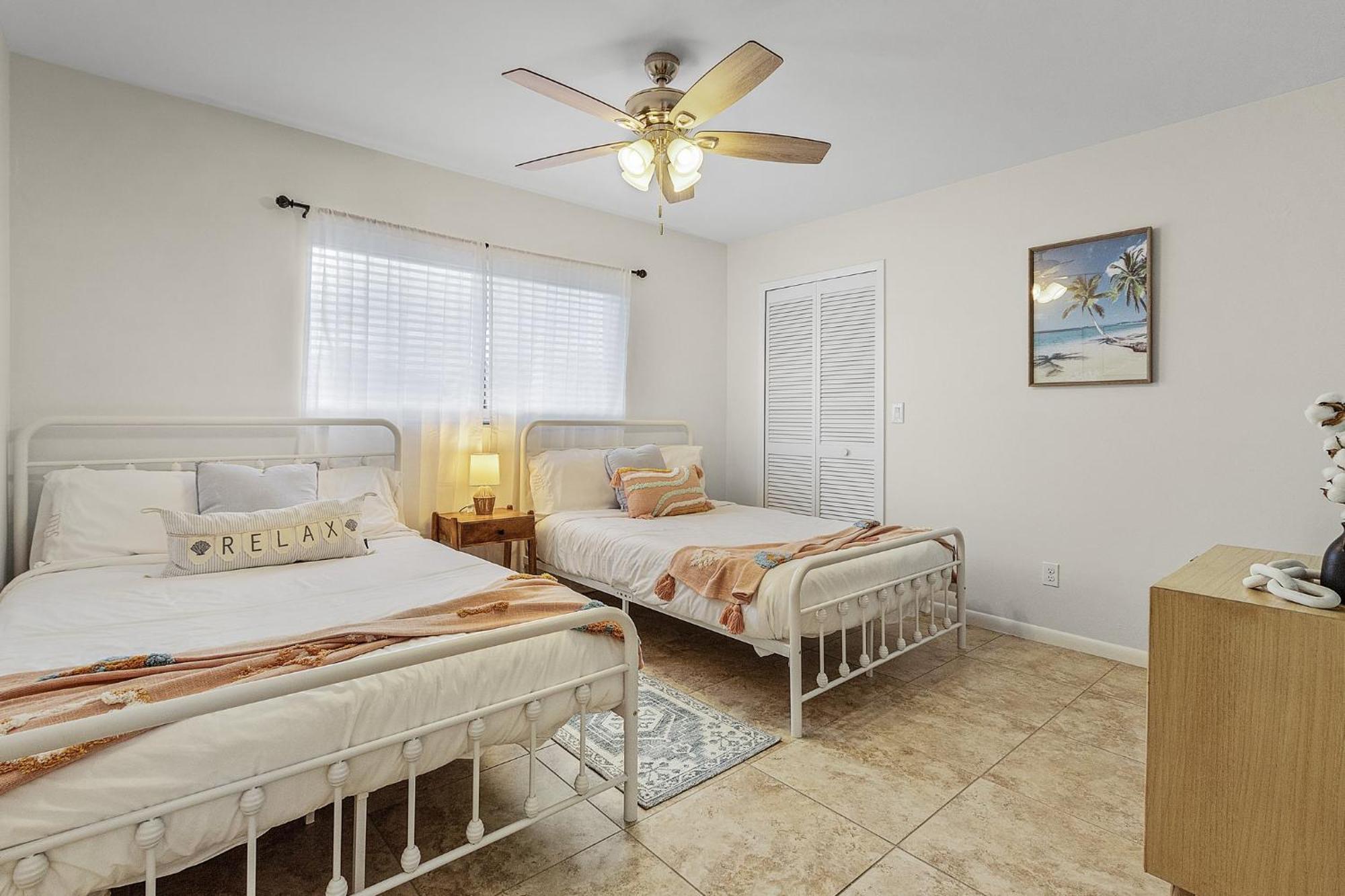 Cozy Retreat, Heated Pool, Water Canal, Bikes,3 Bedroom Cape Coral Exteriör bild