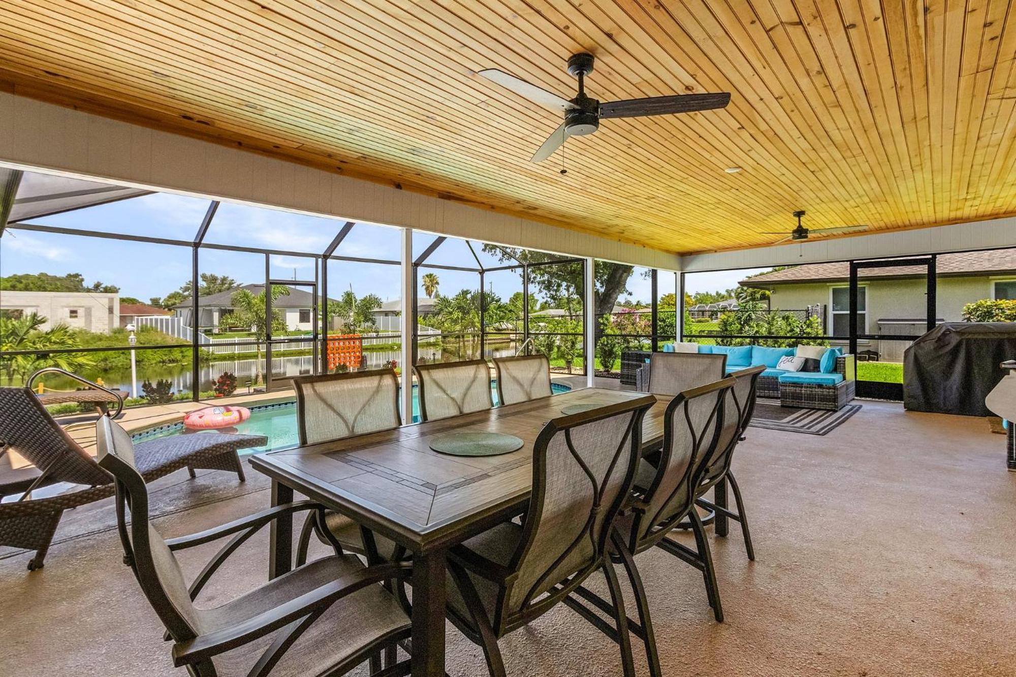 Cozy Retreat, Heated Pool, Water Canal, Bikes,3 Bedroom Cape Coral Exteriör bild